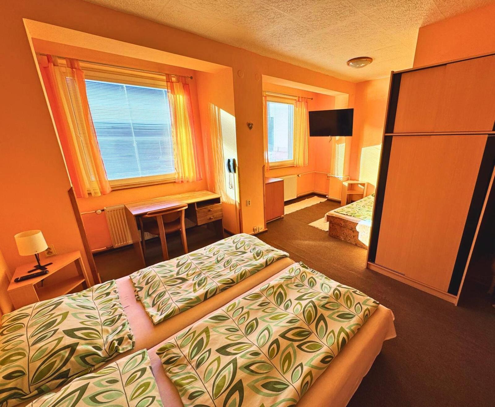 Borova Sihot Atc And Penzion Liptovský Hrádok Extérieur photo