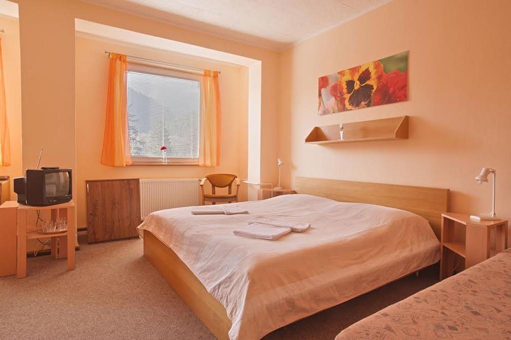 Borova Sihot Atc And Penzion Liptovský Hrádok Extérieur photo
