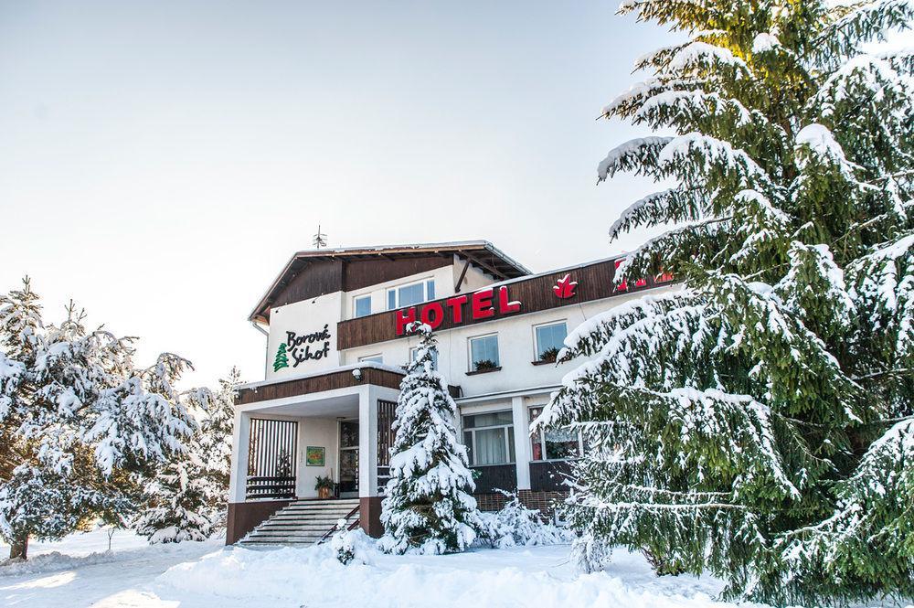 Borova Sihot Atc And Penzion Liptovský Hrádok Extérieur photo